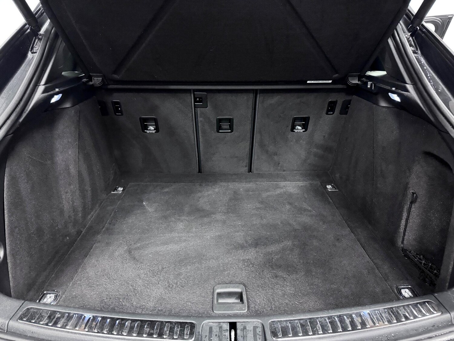 Used Porsche Macan 2020 for sale - 77684390: Photo 14