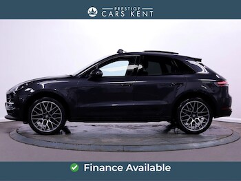 Used Porsche Macan 2020 for sale - 77684390: Photo