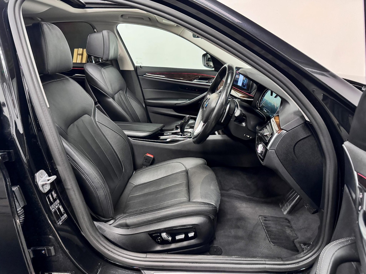 Used BMW 5 Series 2017 for sale - 78007508: Photo 22