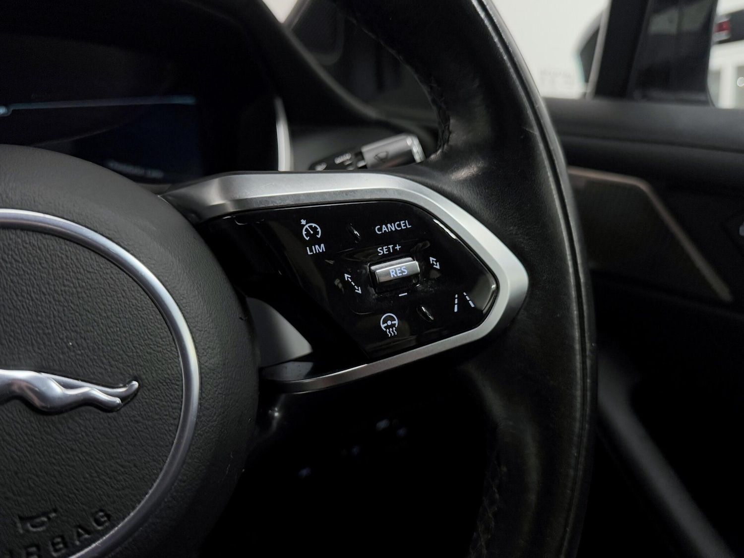 Used Jaguar I-Pace 2022 for sale - 76743335: Photo 36