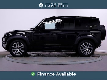 Used Land Rover Defender 110 2022 for sale - 77839009: Photo