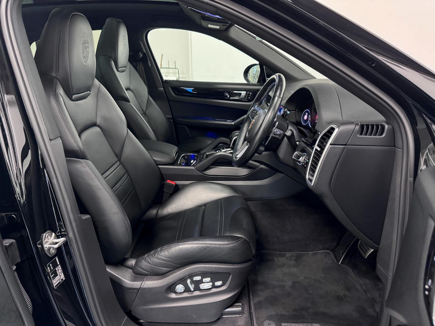 Used Porsche Cayenne 2019 for sale - 76701891: Photo 21