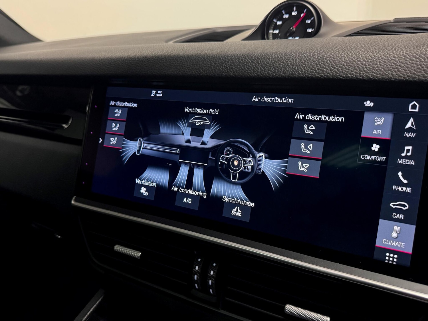 Used Porsche Cayenne 2019 for sale - 76701891: Photo 54