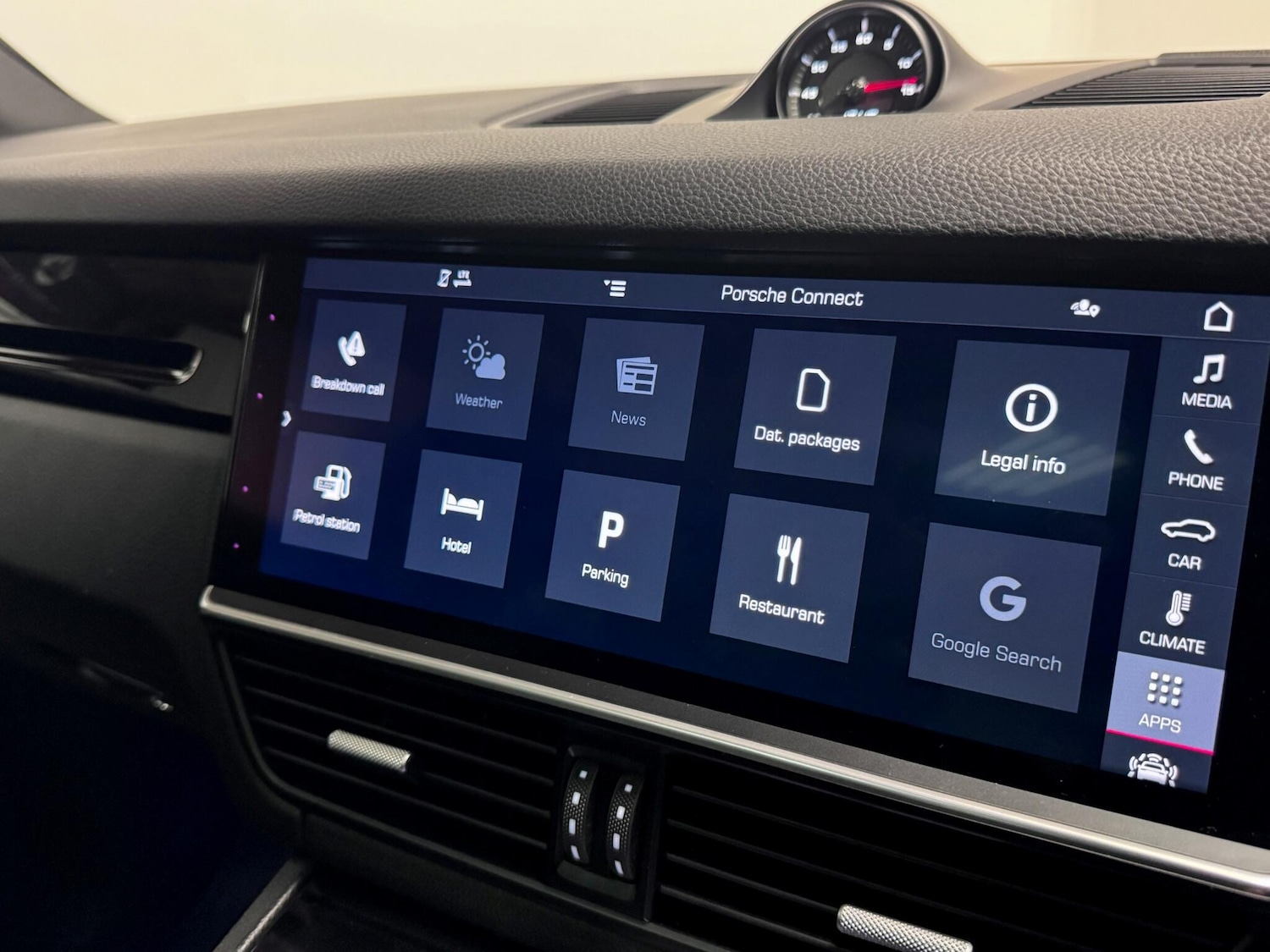 Used Porsche Cayenne 2019 for sale - 76701891: Photo 55