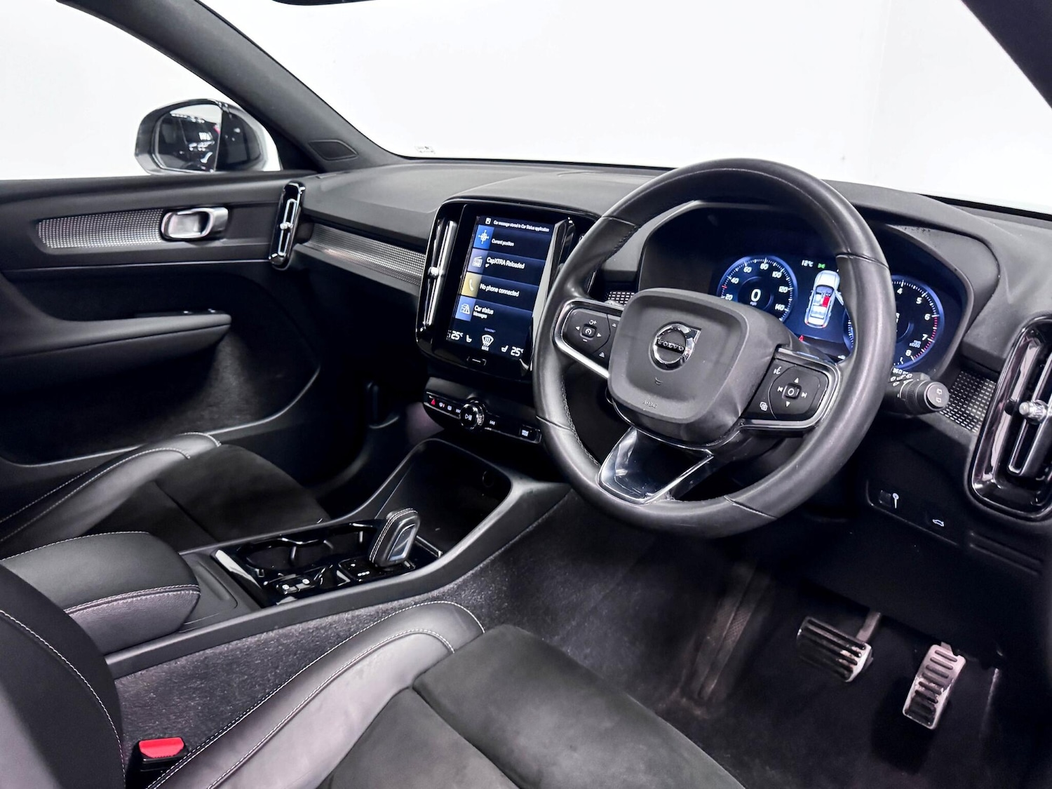 Used Volvo XC40 2022 for sale - 76388484: Photo 19