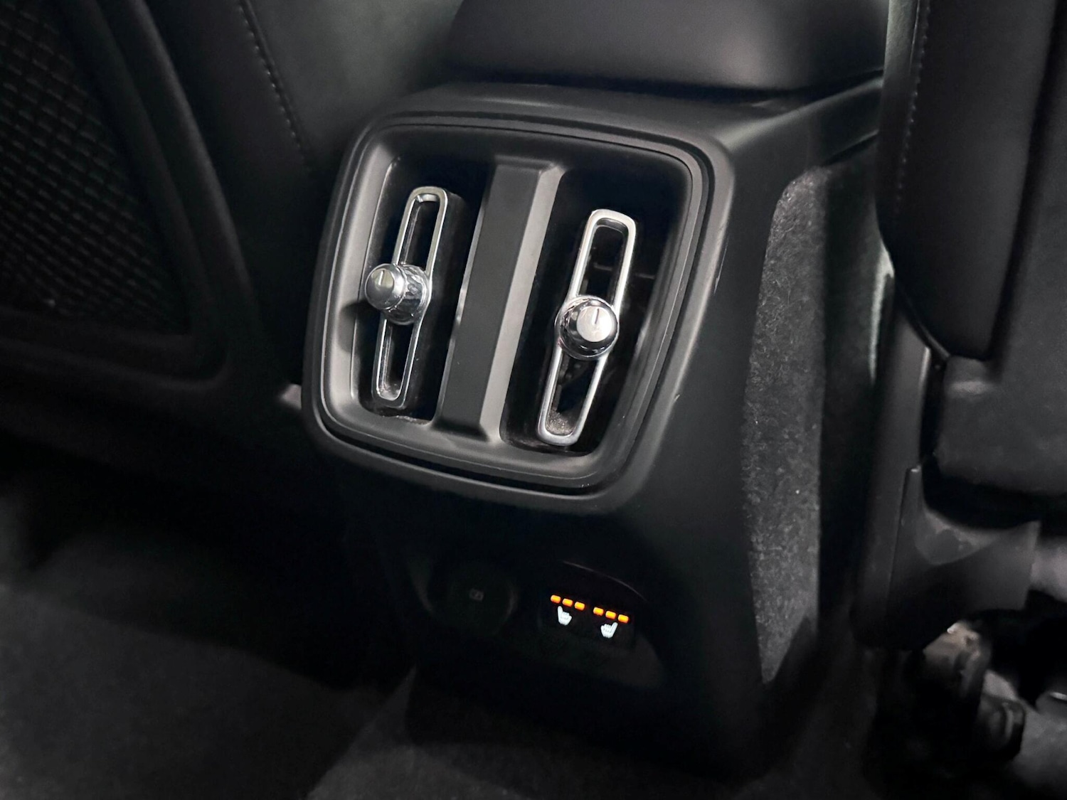 Used Volvo XC40 2022 for sale - 76388484: Photo 26