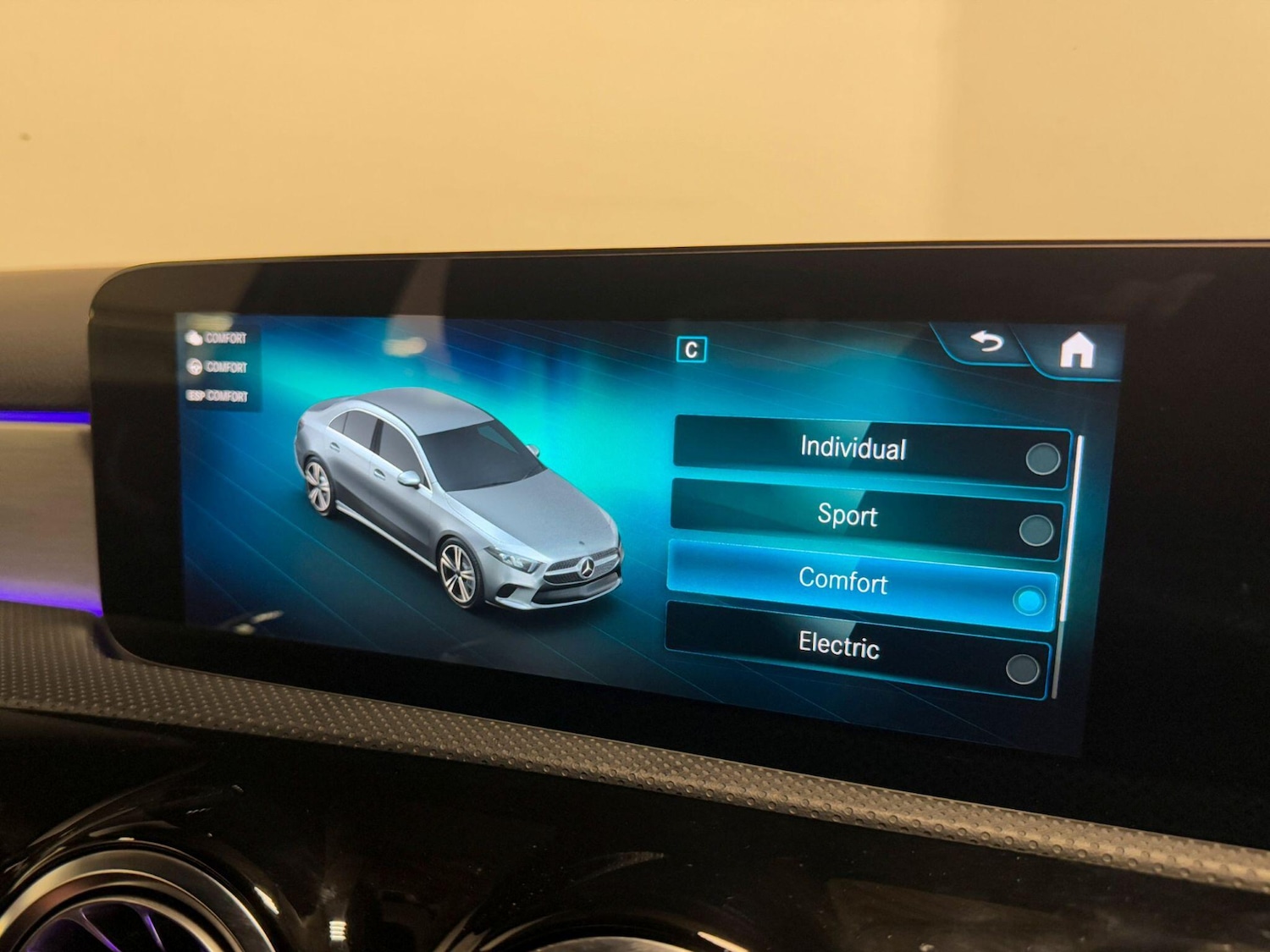 Used Mercedes-Benz A-Class for sale - 76349016: Photo 45
