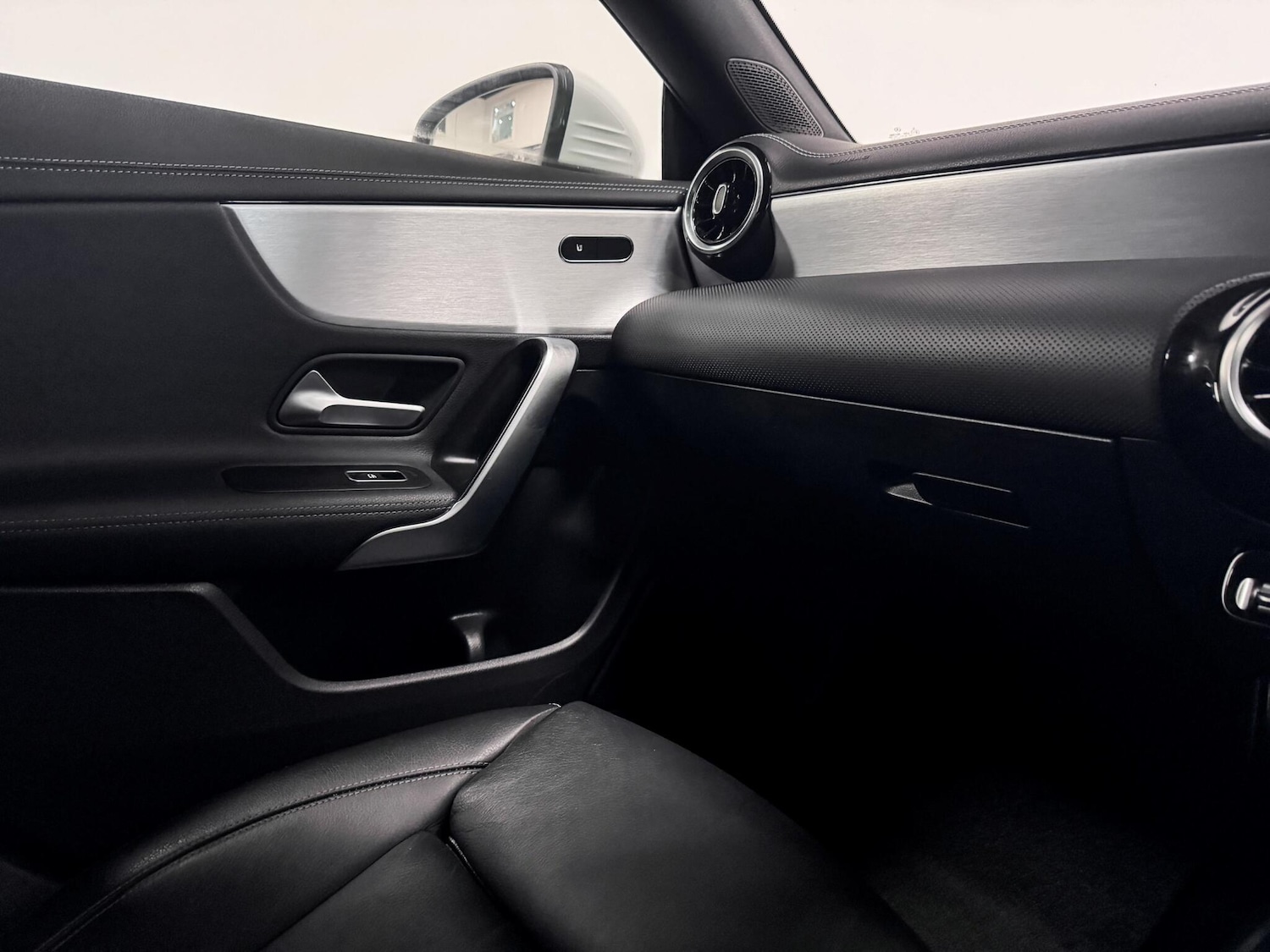 Used Mercedes-Benz CLA 2021 for sale - 76644921: Photo 27