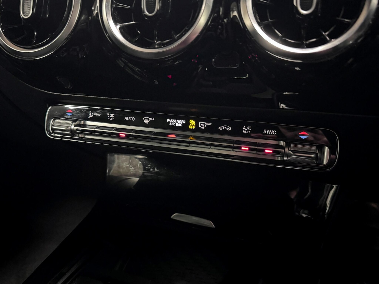 Used Mercedes-Benz CLA 2021 for sale - 76644921: Photo 30