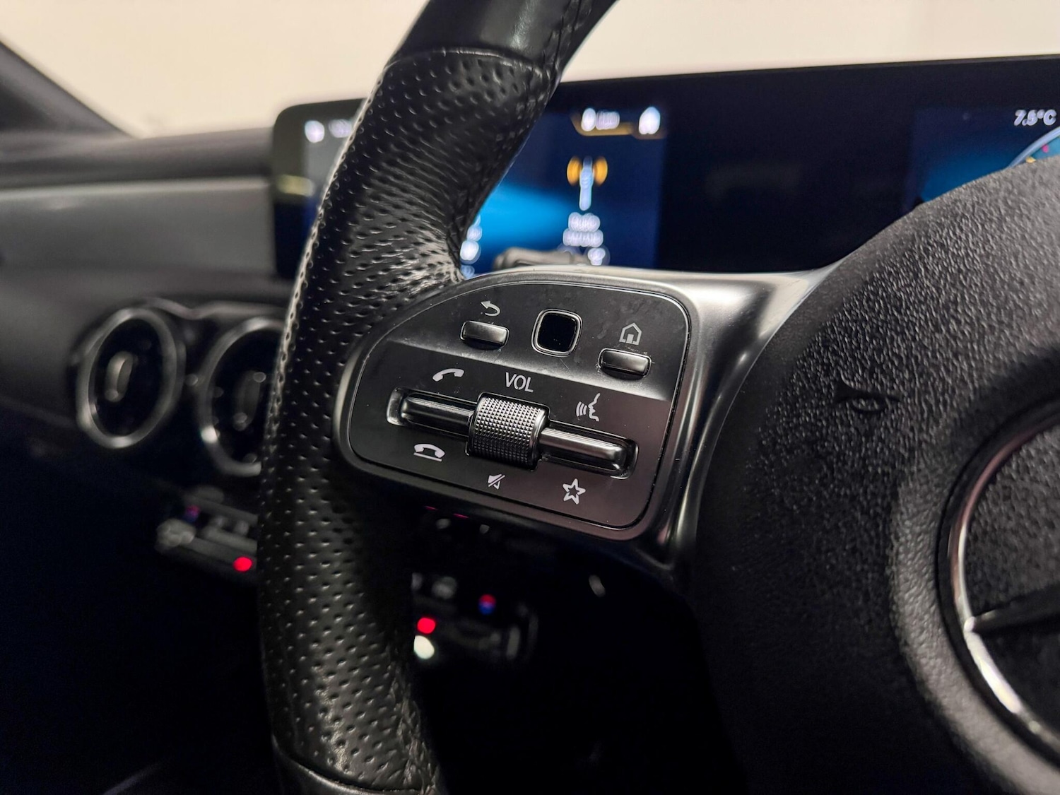 Used Mercedes-Benz CLA 2021 for sale - 76644921: Photo 33