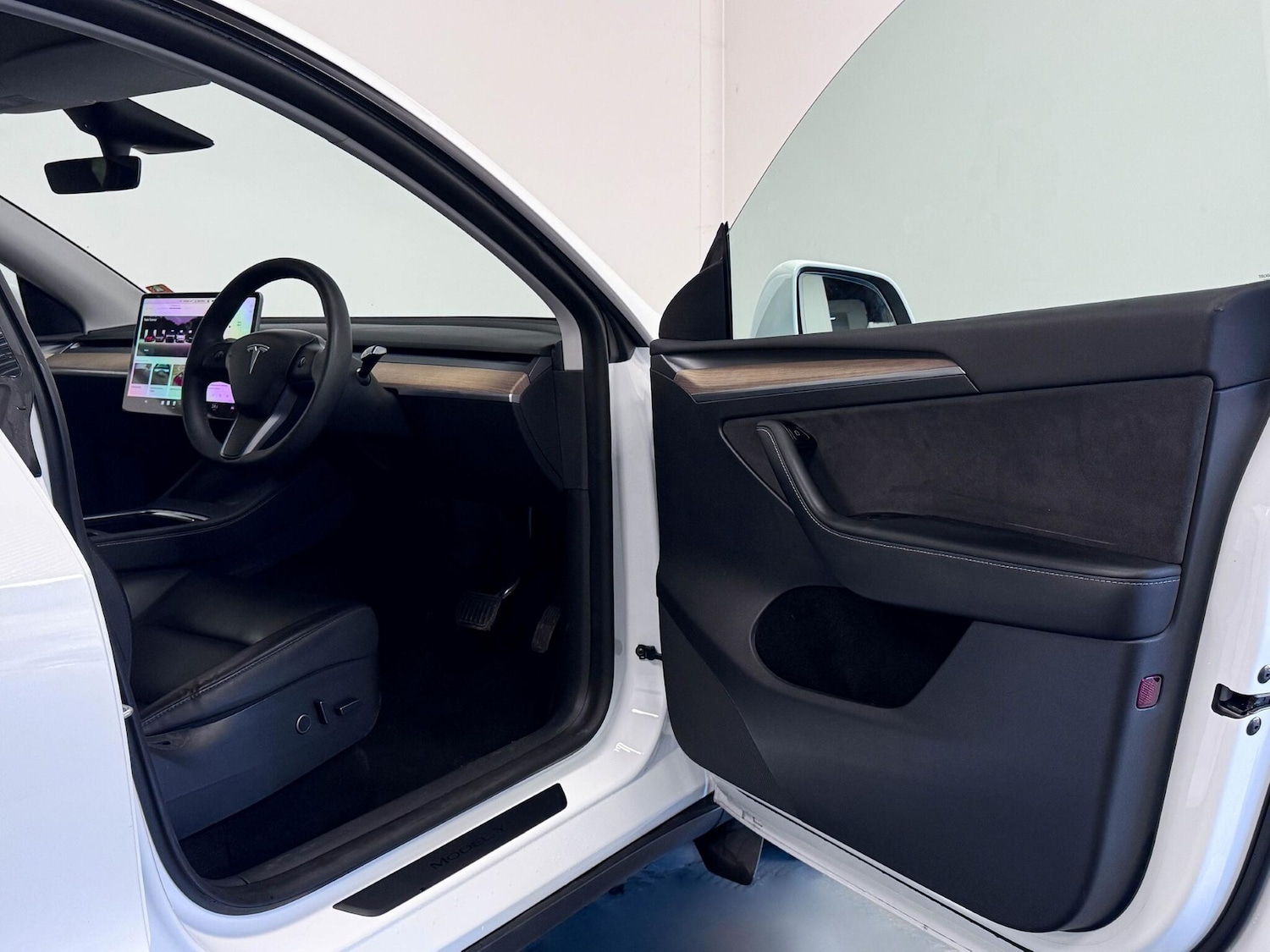 Used Tesla Model Y 2022 for sale - 77109189: Photo 14