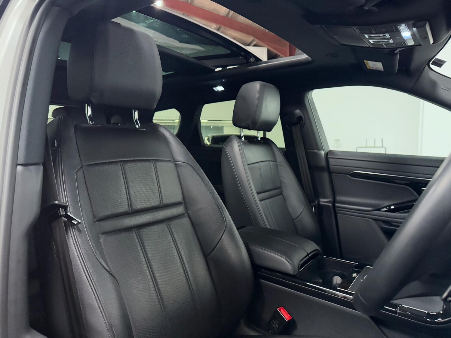 Used Land Rover Range Rover Evoque 2022 for sale - 76152400: Photo 24