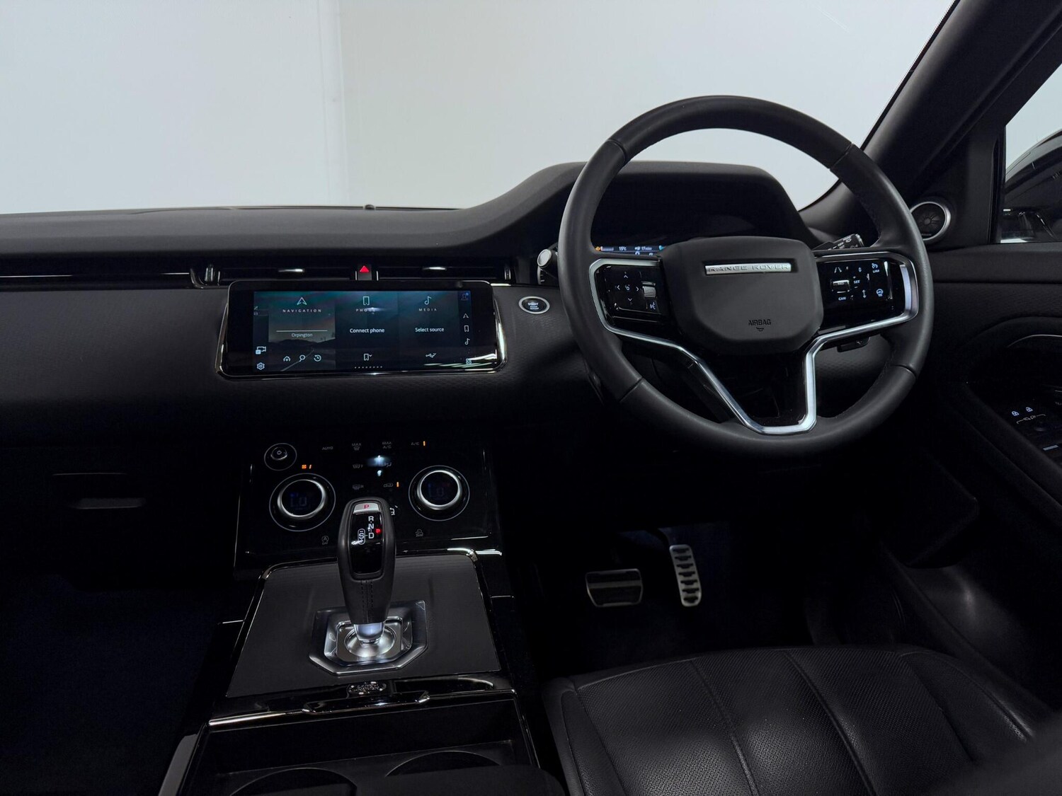 Used Land Rover Range Rover Evoque 2022 for sale - 76152400: Photo 35