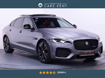 2023 (23) - 2.0 D200 MHEV R-Dynamic Black Saloon 4dr Diesel Auto Euro 6 (s/s) (204 ps)