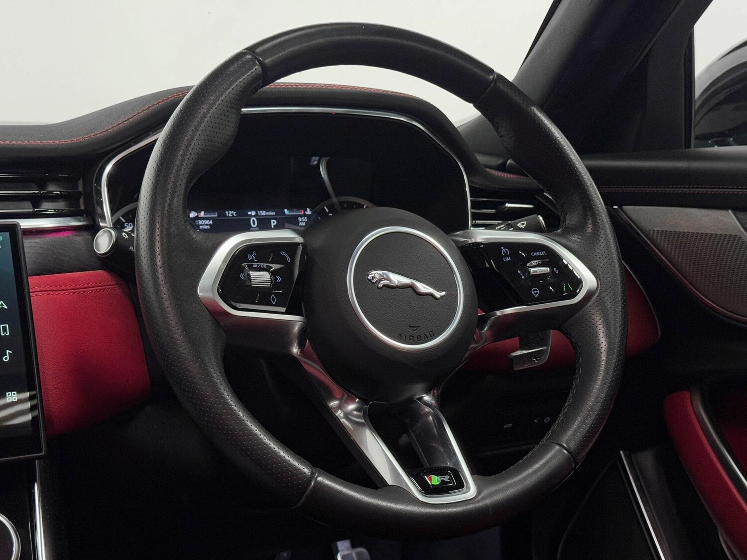 Used Jaguar XF 2023 for sale - 76152349: Photo 34