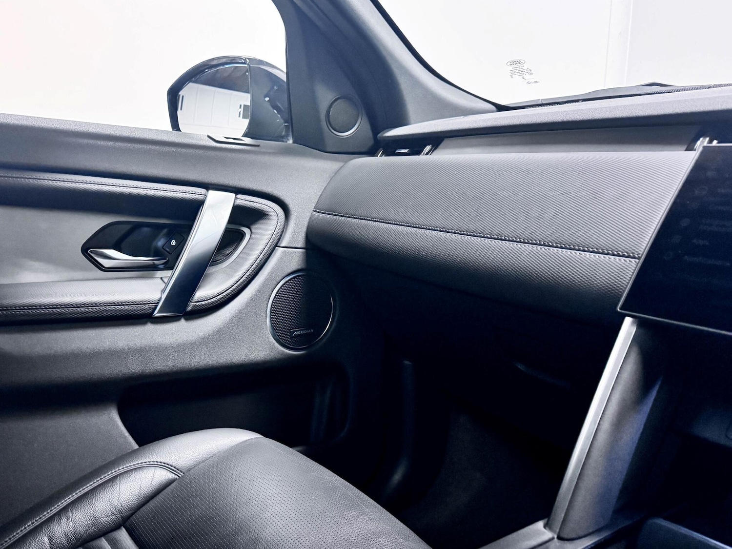 Used Land Rover Discovery Sport 2024 for sale - 77306143: Photo 29