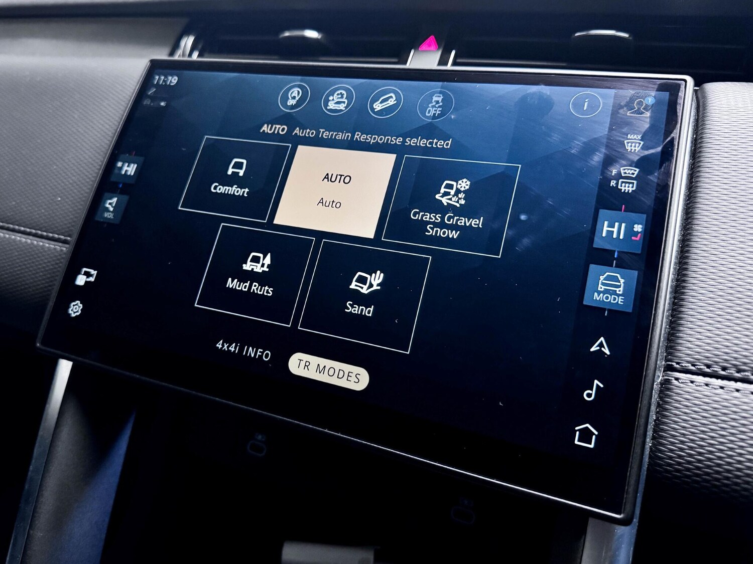 Used Land Rover Discovery Sport 2024 for sale - 77306143: Photo 48