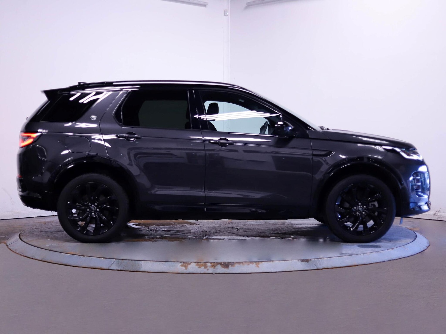 Used Land Rover Discovery Sport 2024 for sale - 77306143: Photo 8