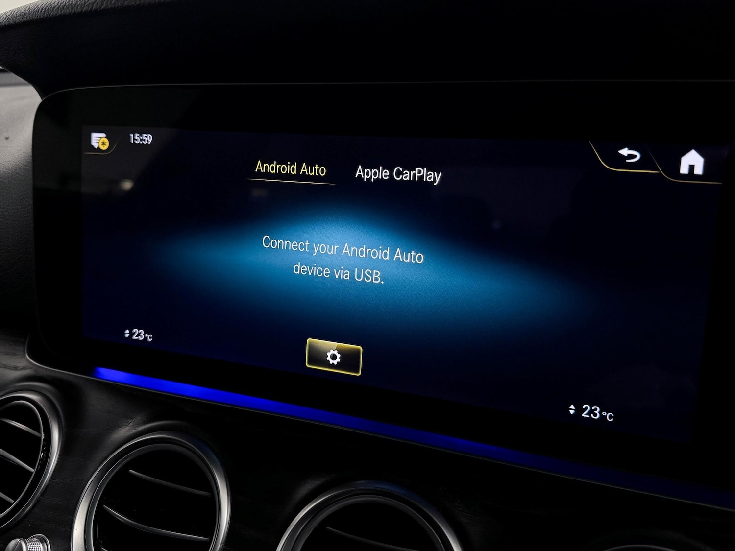 Used Mercedes-Benz E Class 2022 for sale - 76887346: Photo 40