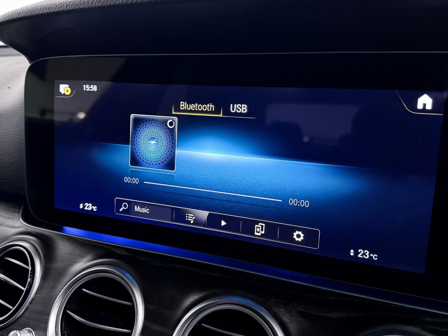 Used Mercedes-Benz E Class 2022 for sale - 76887346: Photo 44