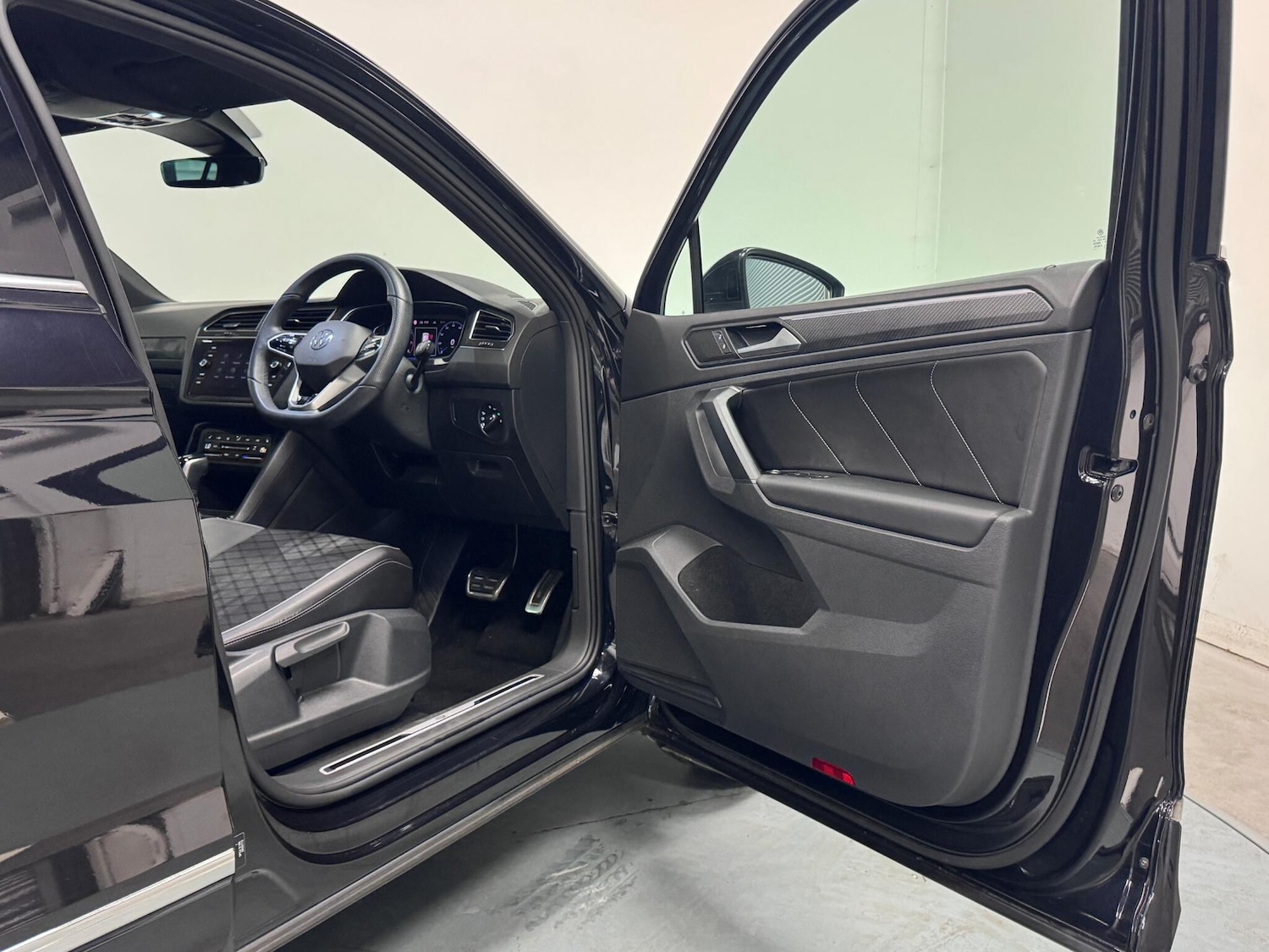 Used Volkswagen Tiguan 2021 for sale - 76389026: Photo 13