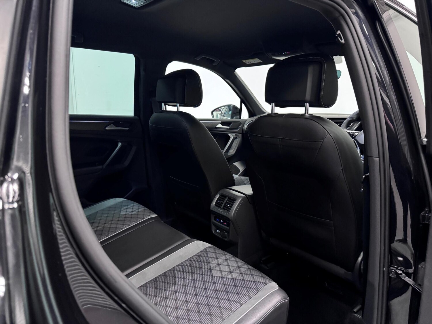 Used Volkswagen Tiguan 2021 for sale - 76389026: Photo 22