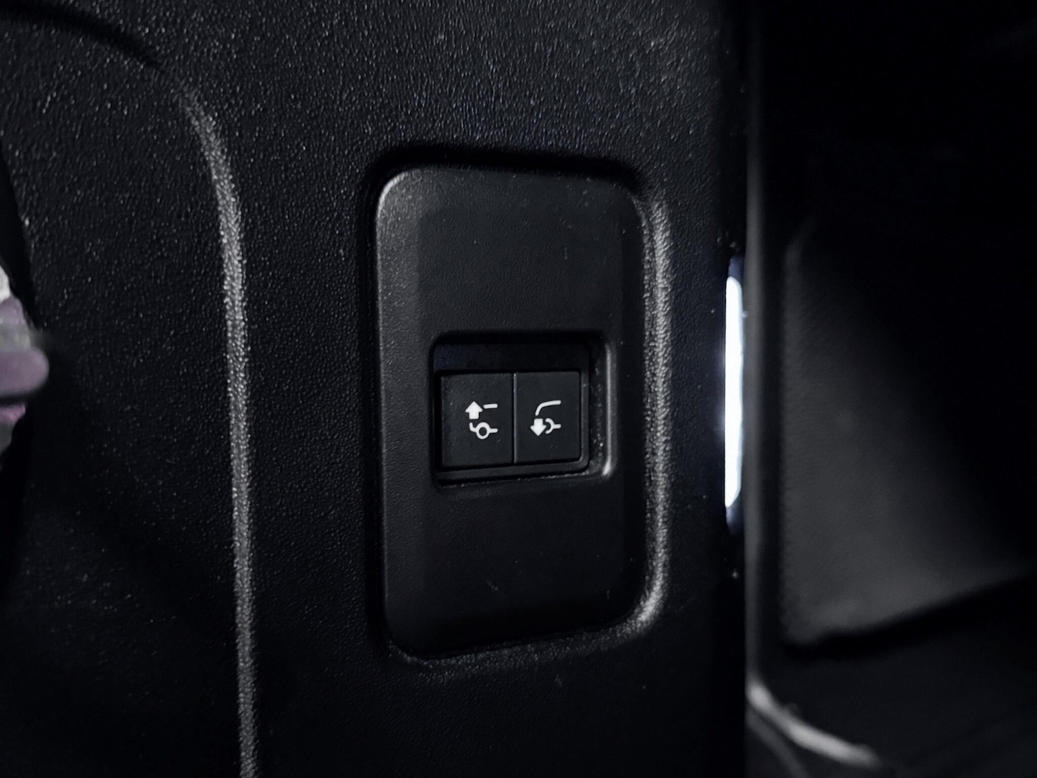 Used Land Rover Defender 110 2021 for sale - 76701158: Photo 13