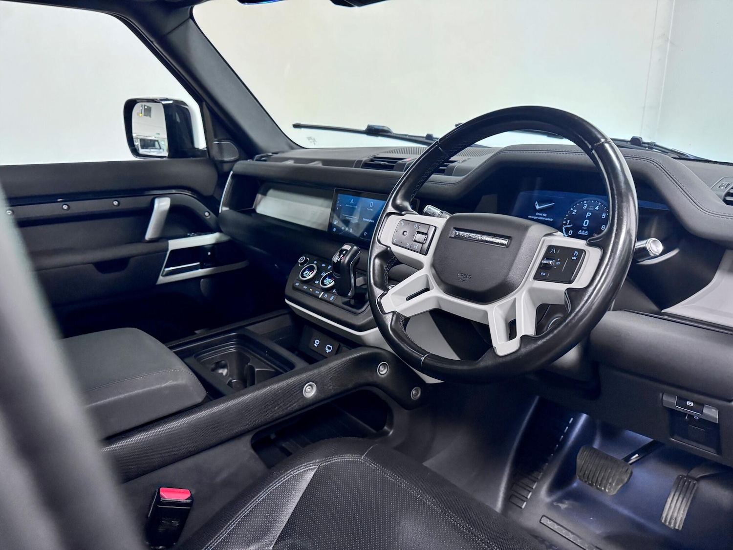 Used Land Rover Defender 110 2021 for sale - 76701158: Photo 22