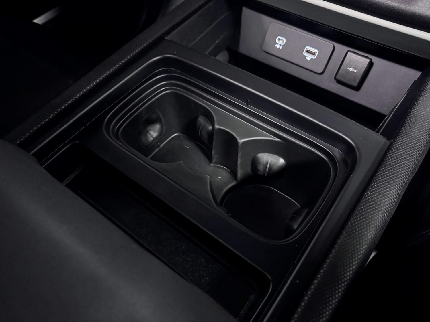 Used Land Rover Defender 110 2021 for sale - 76701158: Photo 31