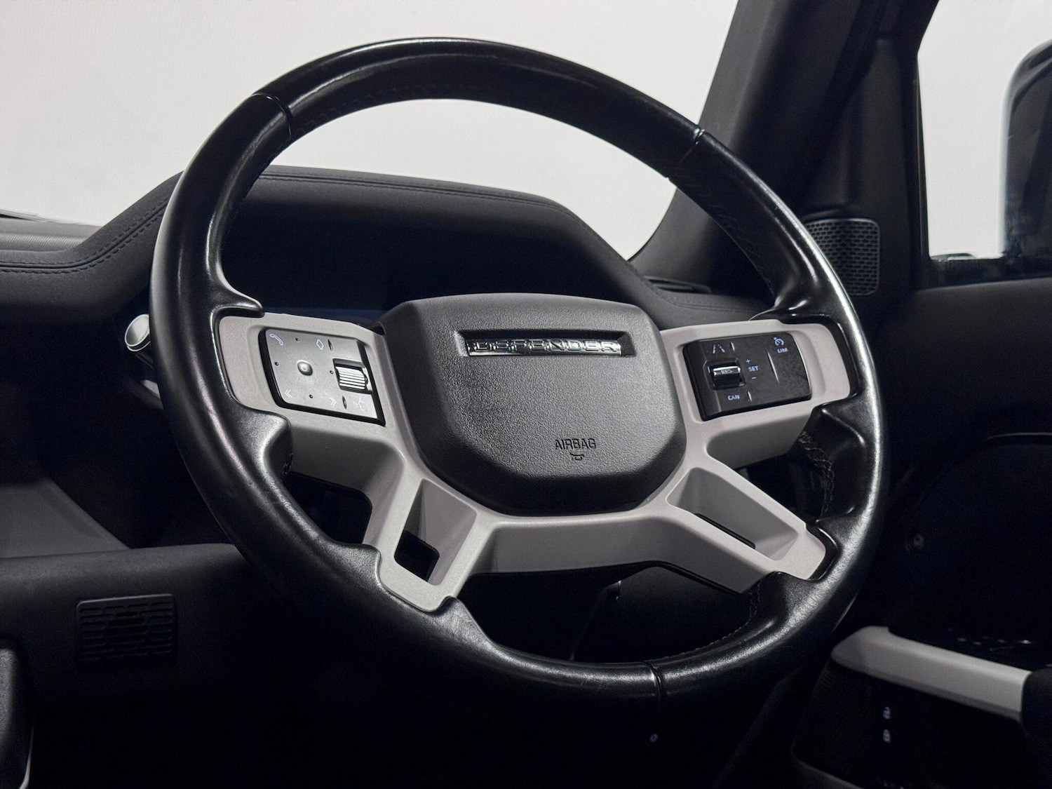 Used Land Rover Defender 110 2021 for sale - 76701158: Photo 37