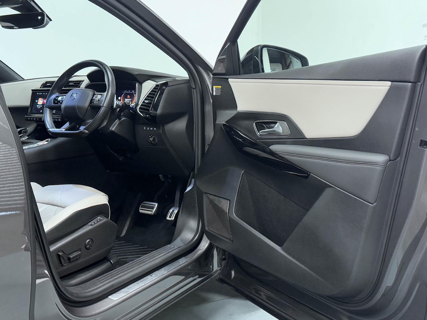 Used DS Automobiles DS 7 2024 for sale - 75927890: Photo 16