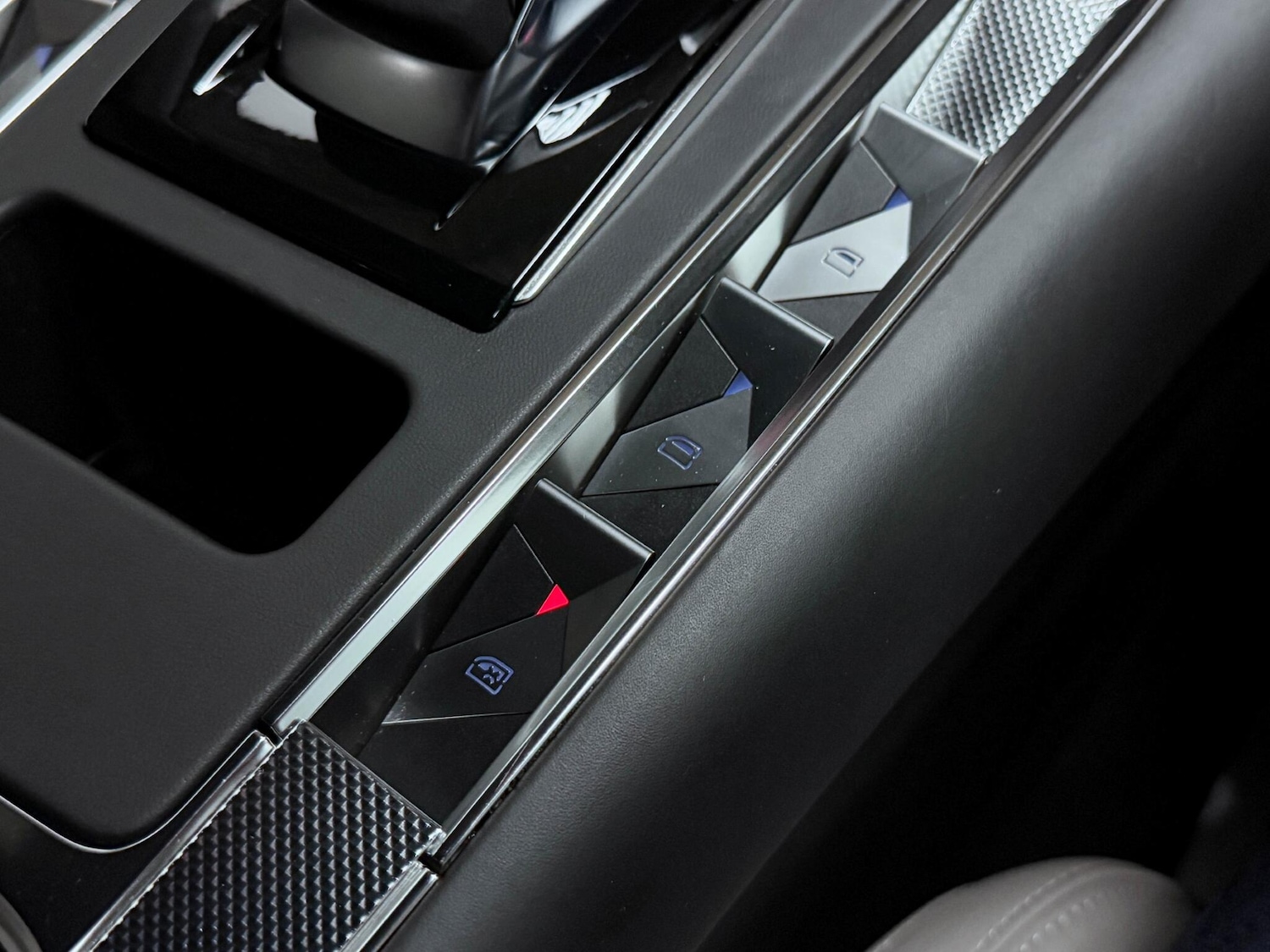 Used DS Automobiles DS 7 2024 for sale - 75927890: Photo 34