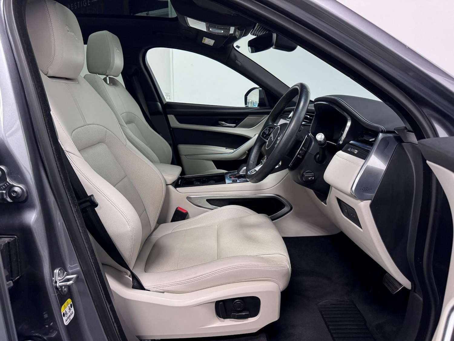Used Jaguar F-Pace 2022 for sale - 75756571: Photo 22