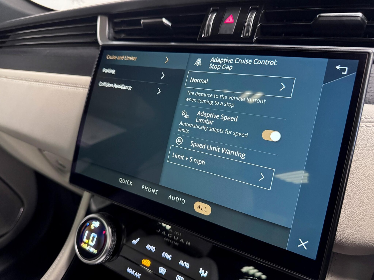 Used Jaguar F-Pace 2022 for sale - 75756571: Photo 50