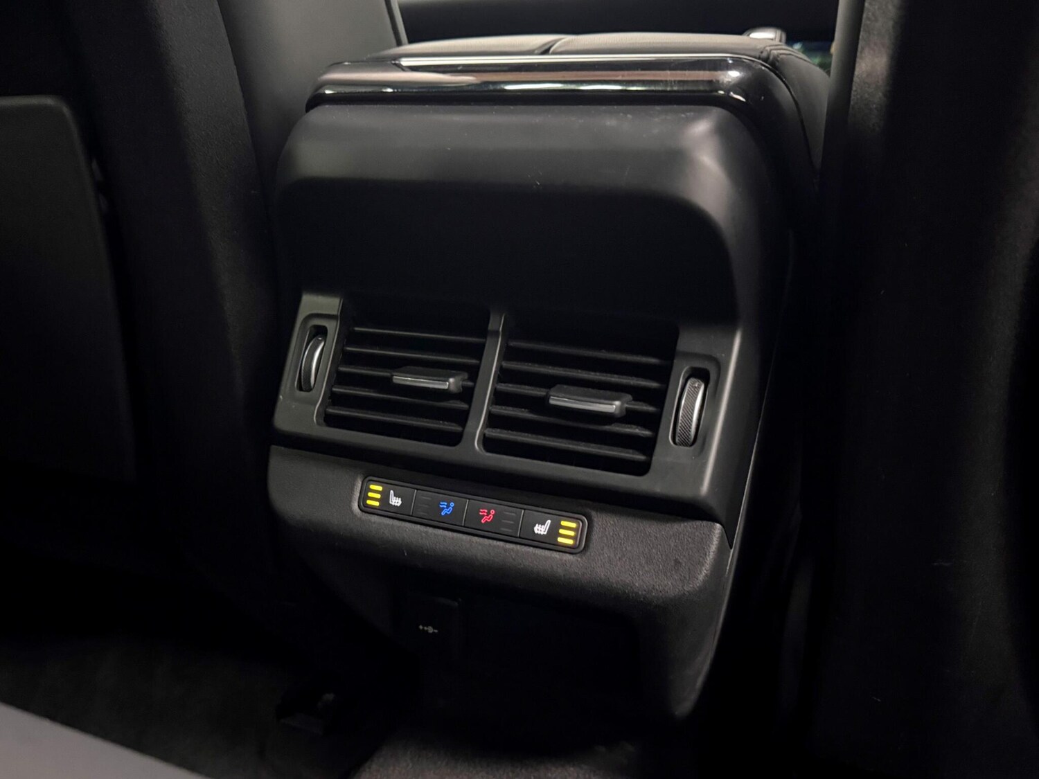 Used Land Rover Range Rover Evoque 2021 for sale - 76802137: Photo 28