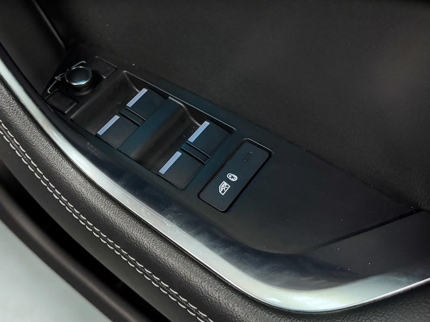 Used Jaguar XE 2022 for sale - 76041850: Photo 14