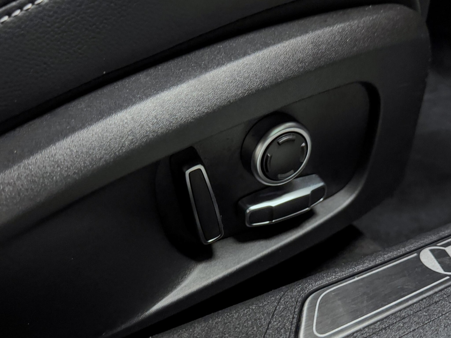 Used Jaguar XE 2022 for sale - 76041850: Photo 17