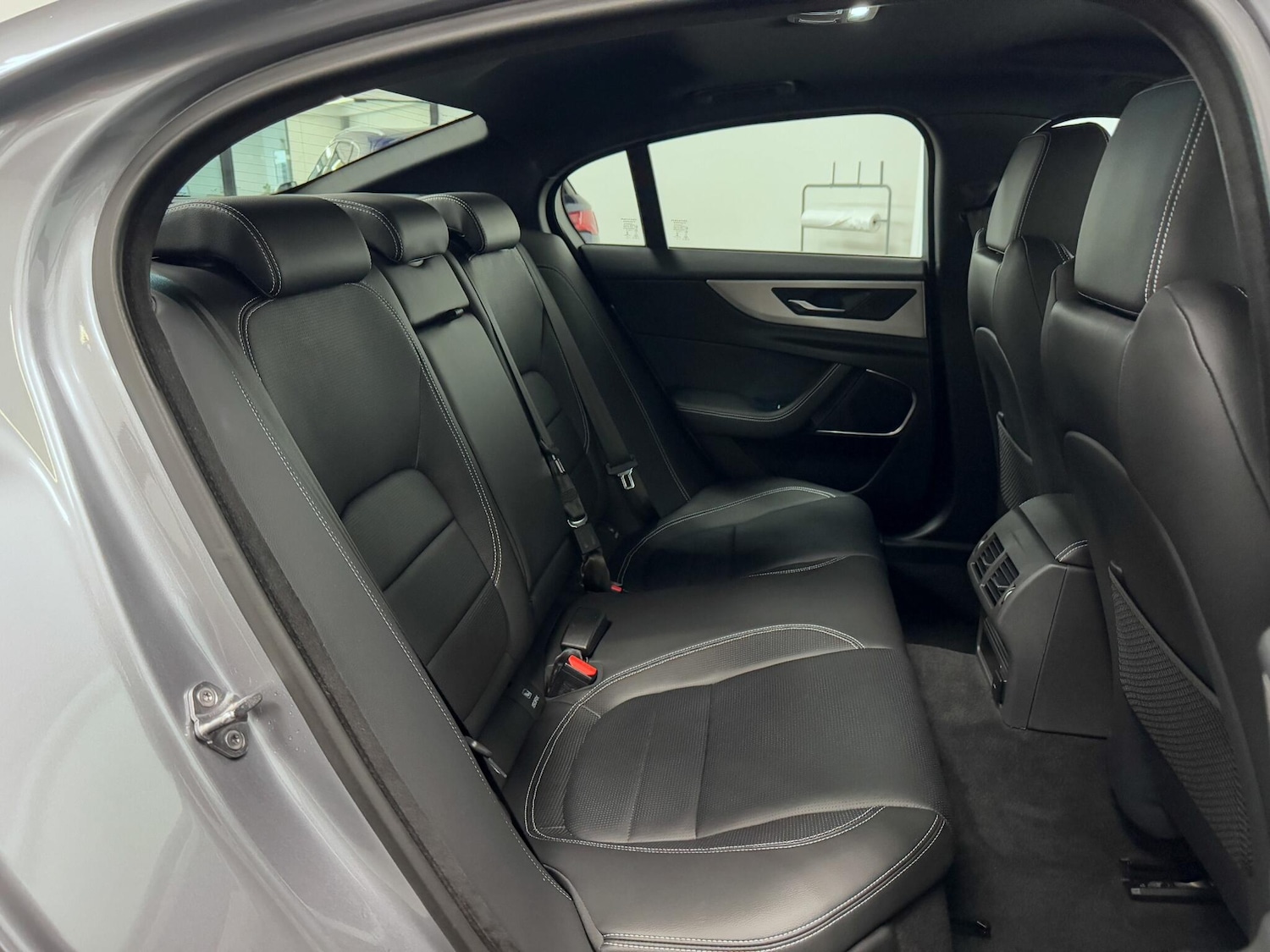 Used Jaguar XE 2022 for sale - 76041850: Photo 22