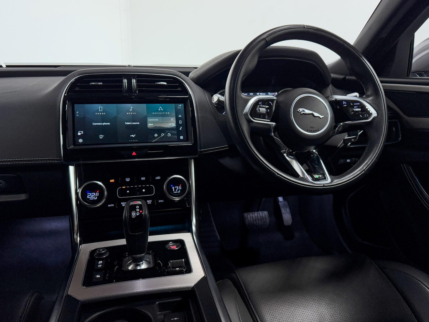 Used Jaguar XE 2022 for sale - 76041850: Photo 33