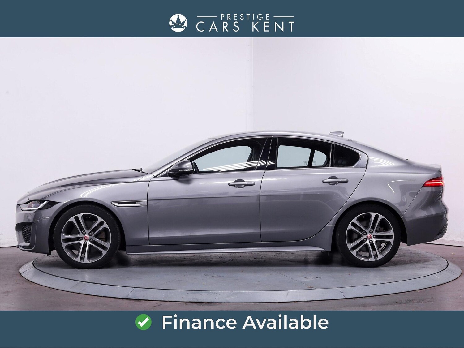 Used Jaguar XE 2022 for sale - 76041850: Photo 4