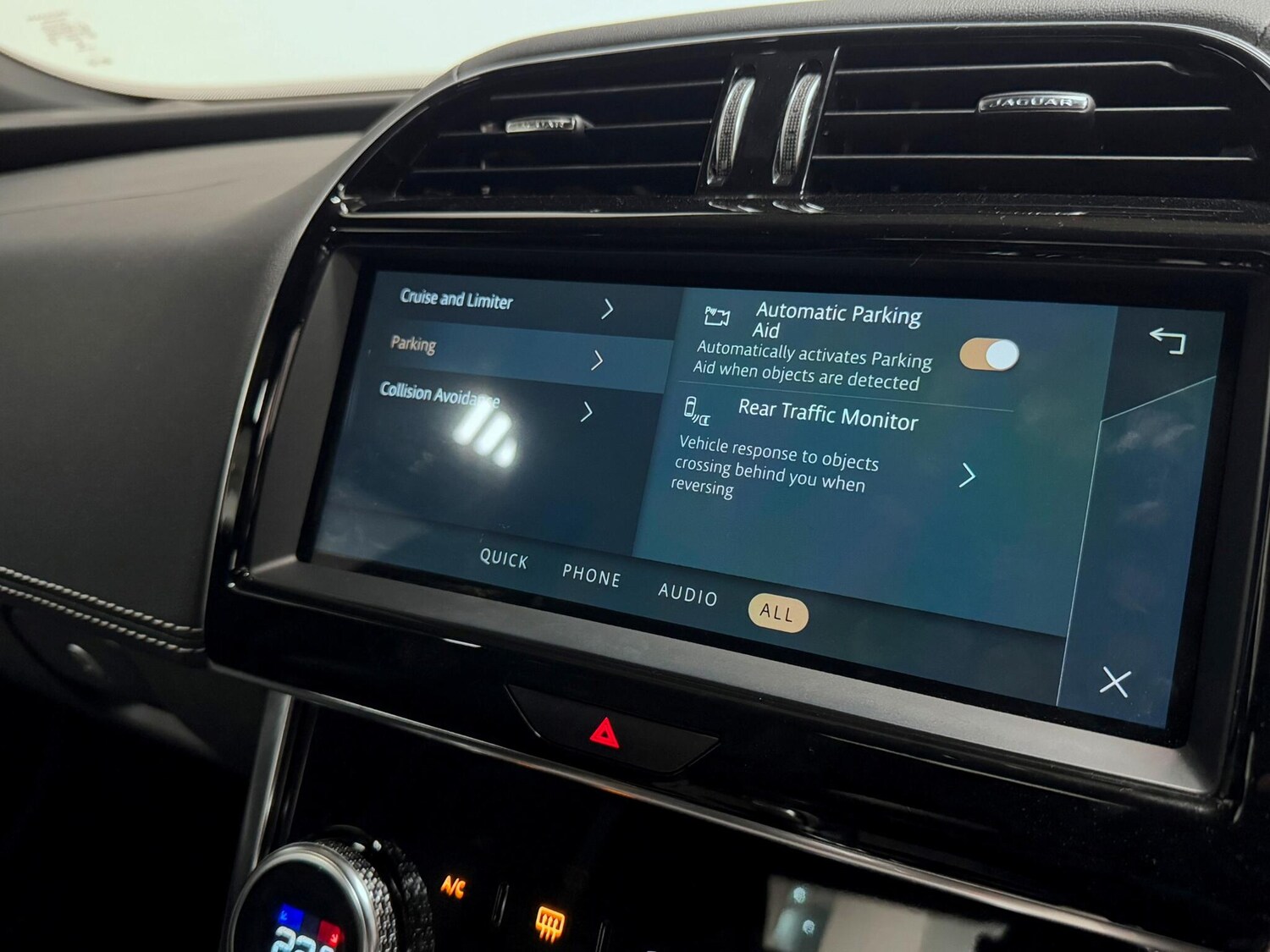 Used Jaguar XE 2022 for sale - 76041850: Photo 49