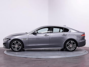 Used Jaguar XE 2022 for sale - 76041850: Photo 4