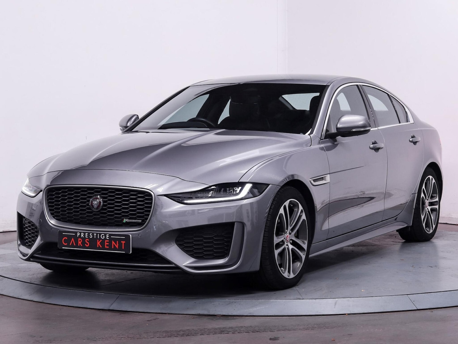 Used Jaguar XE 2022 for sale - 76041850: Photo 6