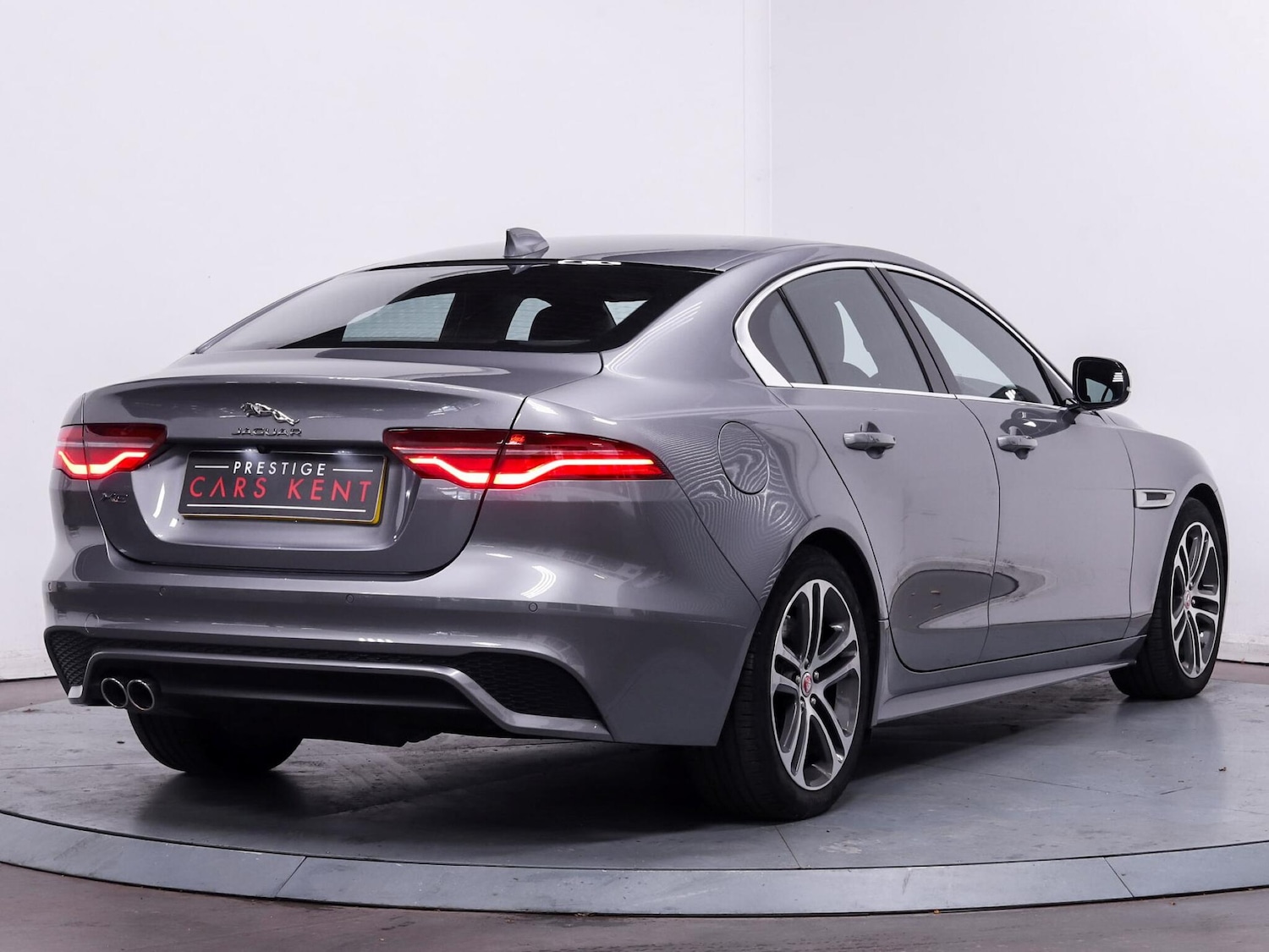 Used Jaguar XE 2022 for sale - 76041850: Photo 9