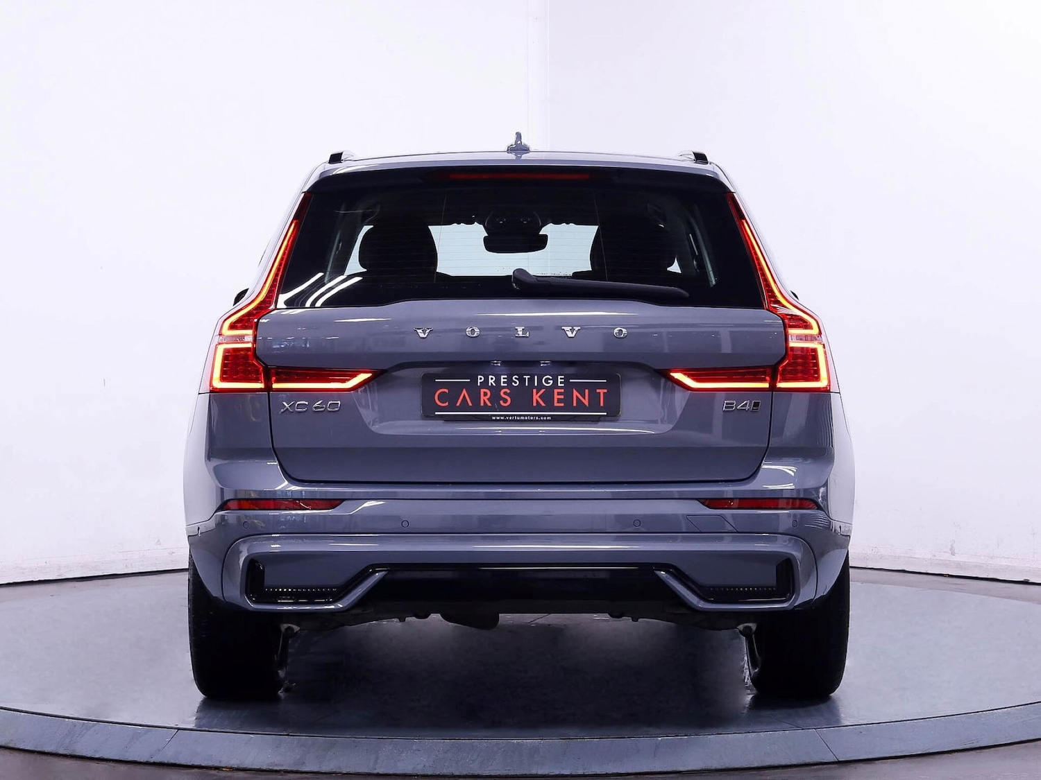 Used Volvo XC60 2023 for sale - 76409398: Photo 11