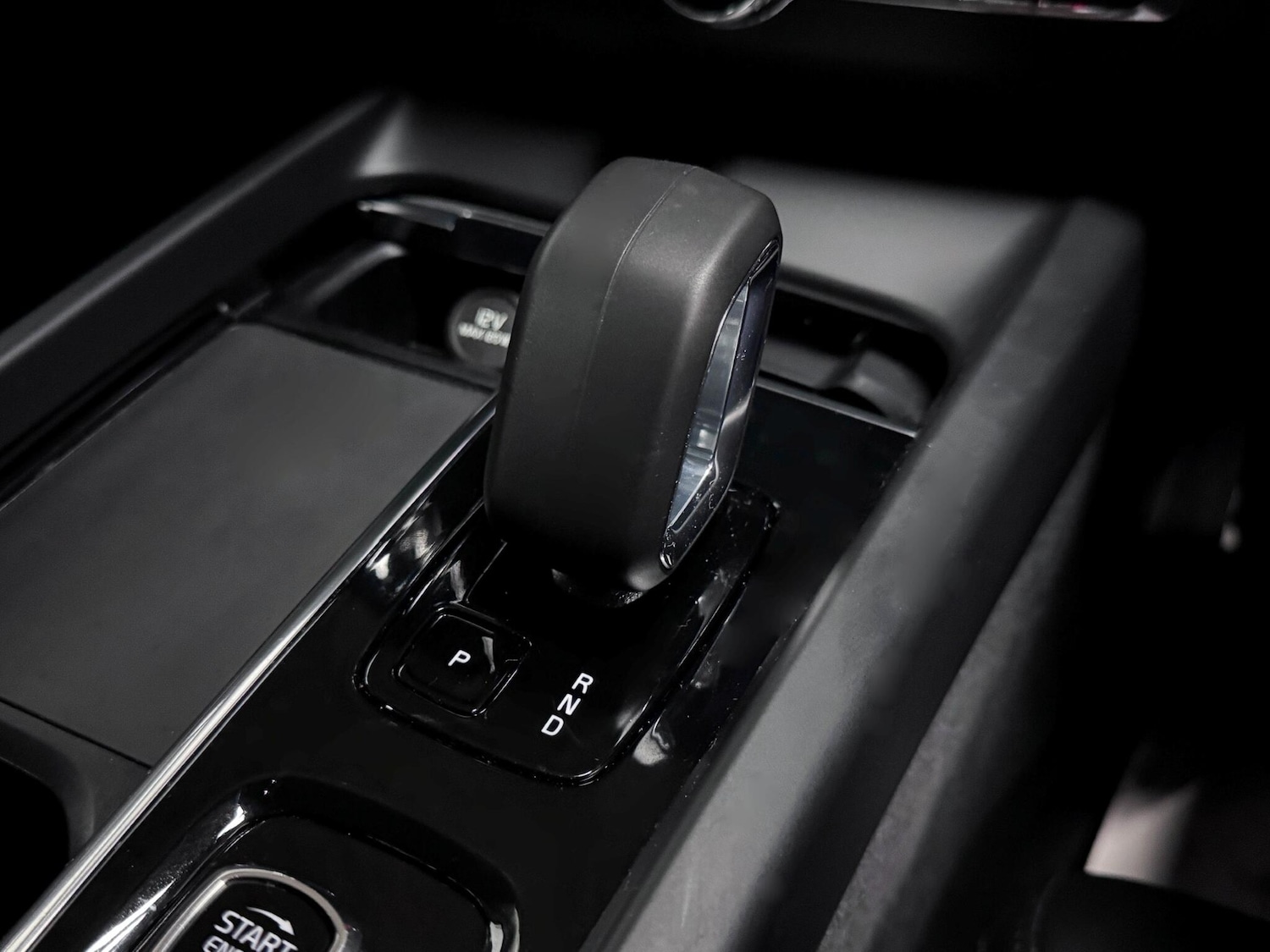 Used Volvo XC60 2023 for sale - 76409398: Photo 31