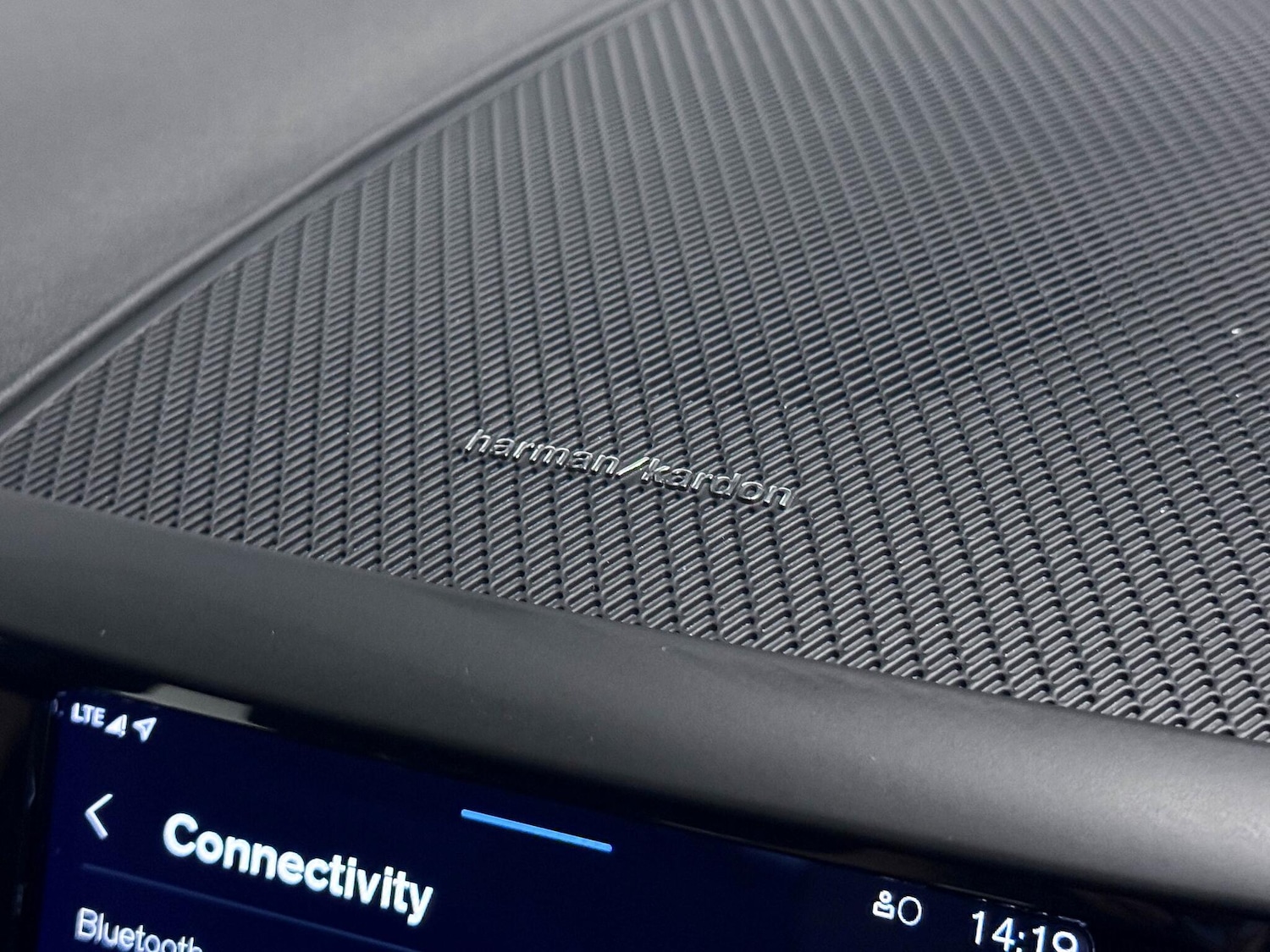 Used Volvo XC60 2023 for sale - 76409398: Photo 36