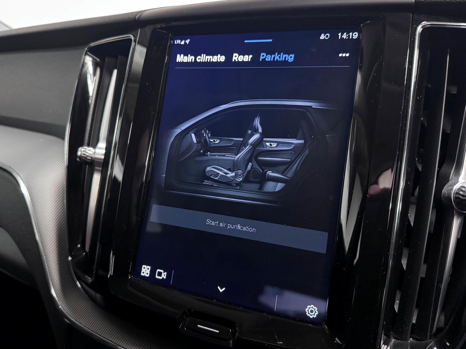 Used Volvo XC60 2023 for sale - 76409398: Photo 51