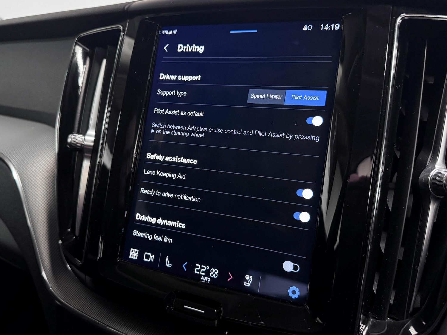 Used Volvo XC60 2023 for sale - 76409398: Photo 53