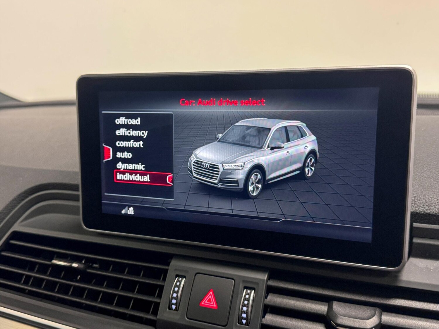 Used Audi SQ5 2018 for sale - 76802146: Photo 49